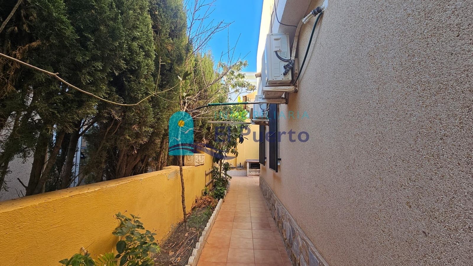 2 bedroom Villa for sale in Alamillo - € 176,000 (Ref: 9599629)