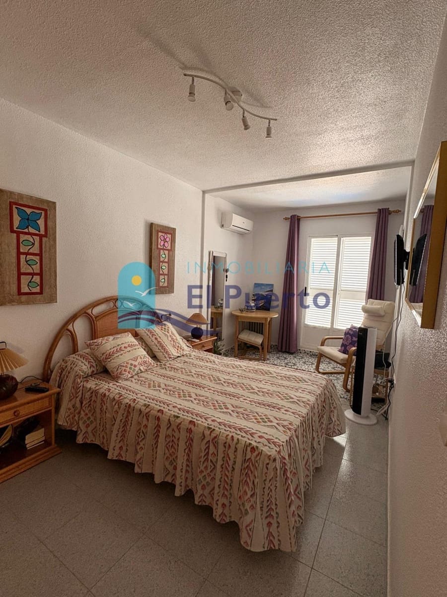 Apartamento de 4 habitaciones en Puerto de Mazarron en venta con piscina - 305.000 € (Ref: 9611628)