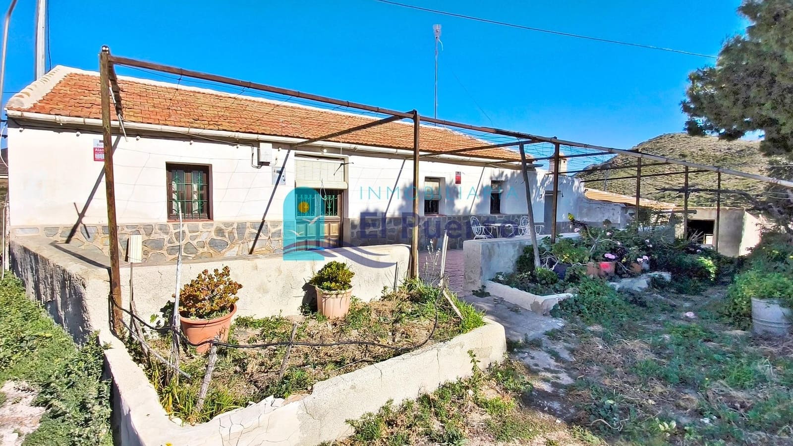 5 bedroom Finca/Country House for sale in Pastrana with garage - € 99,900 (Ref: 9615620)
