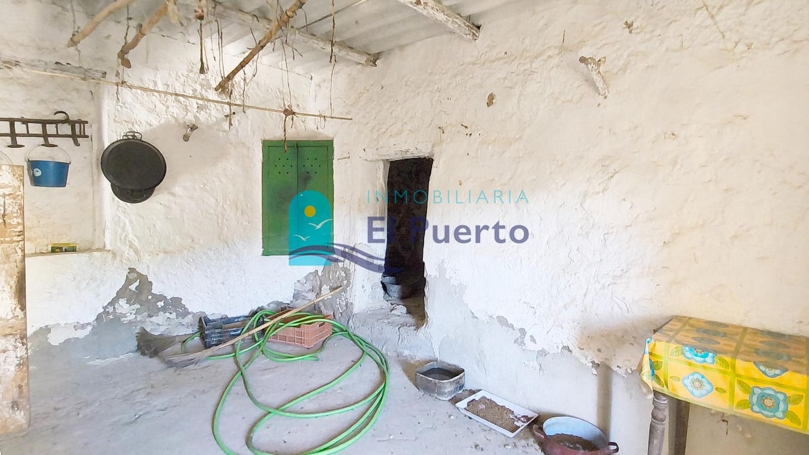 5 bedroom Finca/Country House for sale in Pastrana with garage - € 99,900 (Ref: 9615620)