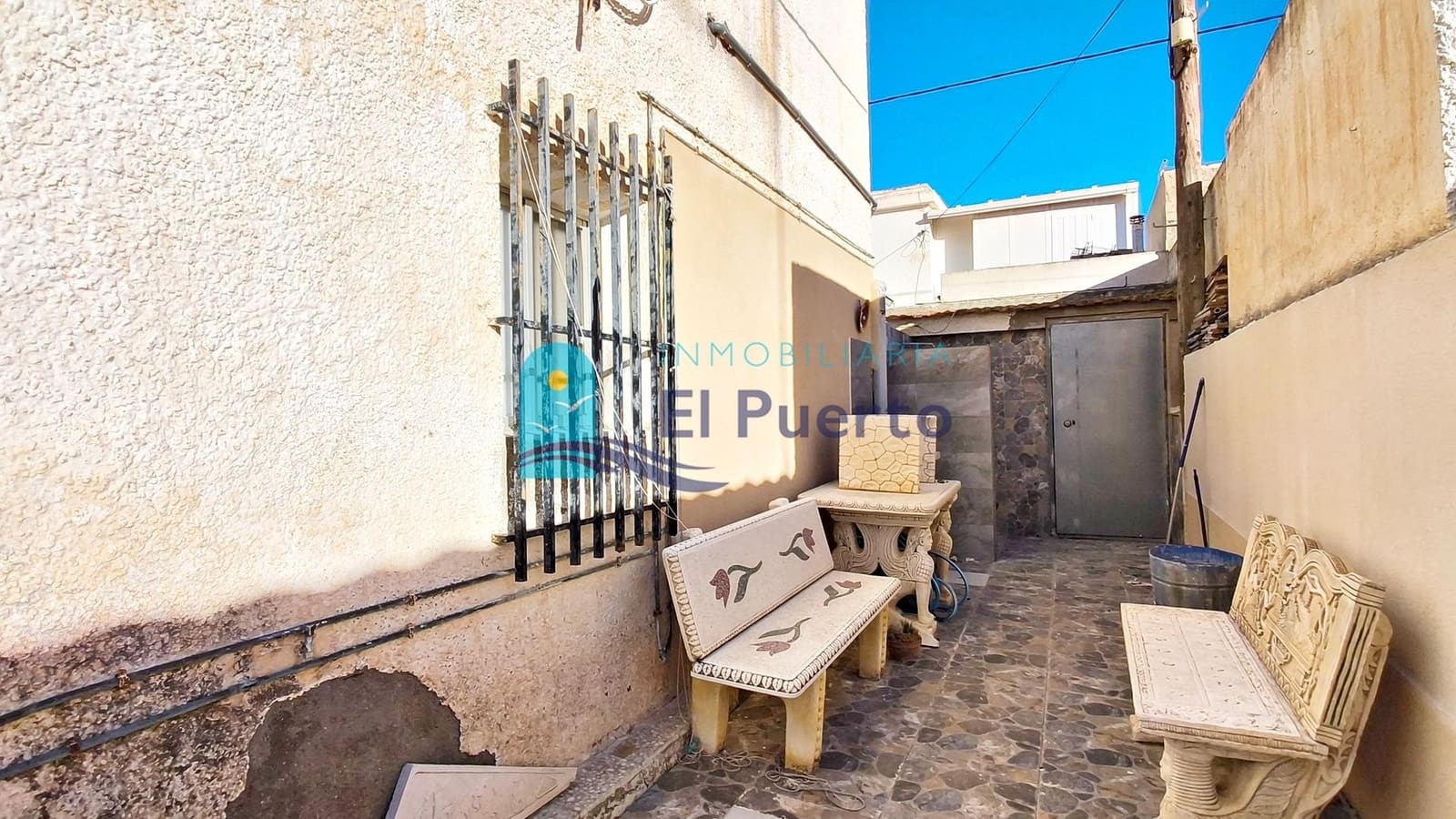 6 bedroom Flat for sale in Puerto de Mazarron - € 179,000 (Ref: 9619372)