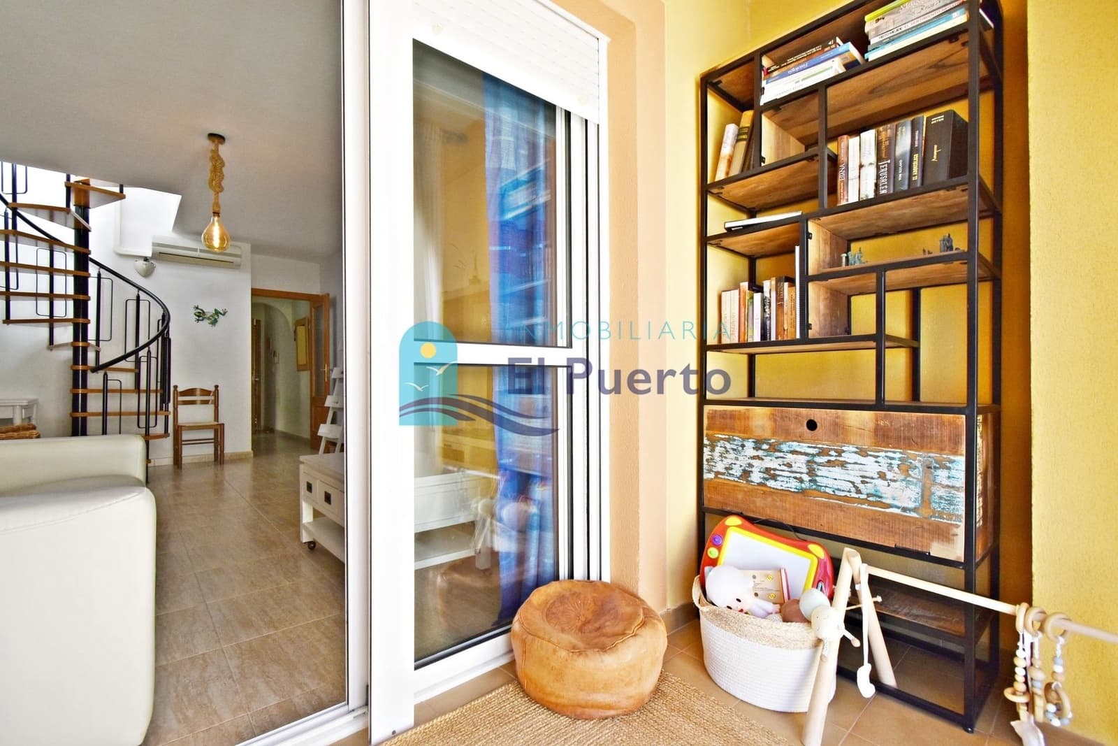 2 soverom Penthouse til salgs i Puerto de Mazarron med svømmebasseng - € 180 000 (Ref: 9637703)