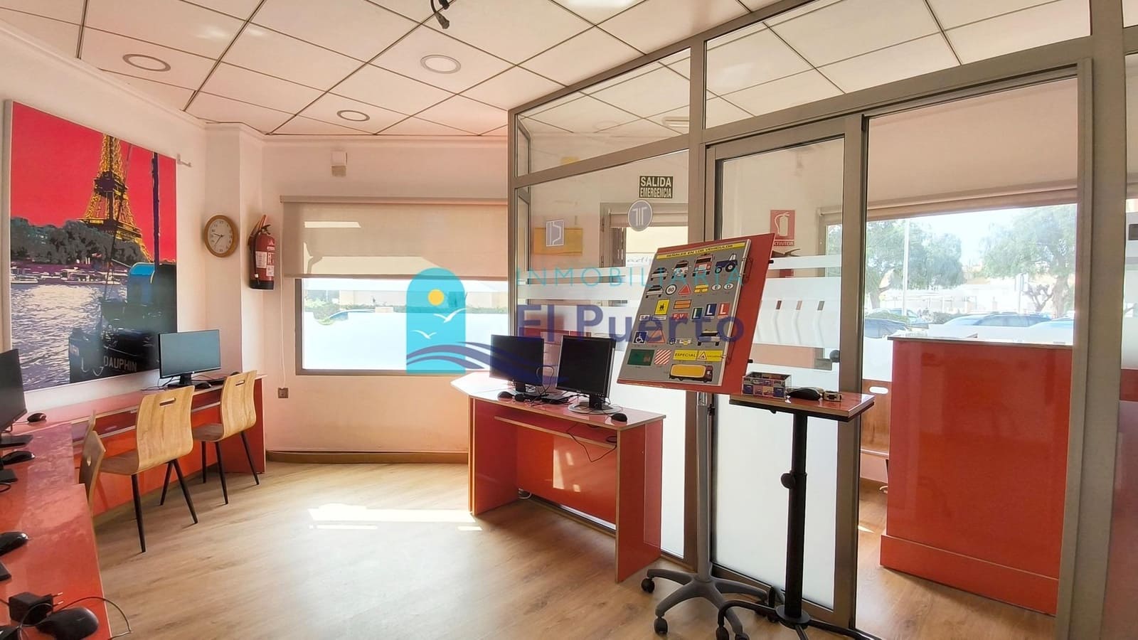 Commercial for sale in Puerto de Mazarron - € 70,000 (Ref: 9715001)