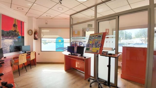 Commercieel te koop in Puerto de Mazarron, Mazarrón - € 70.000 (Ref: 9715001)
