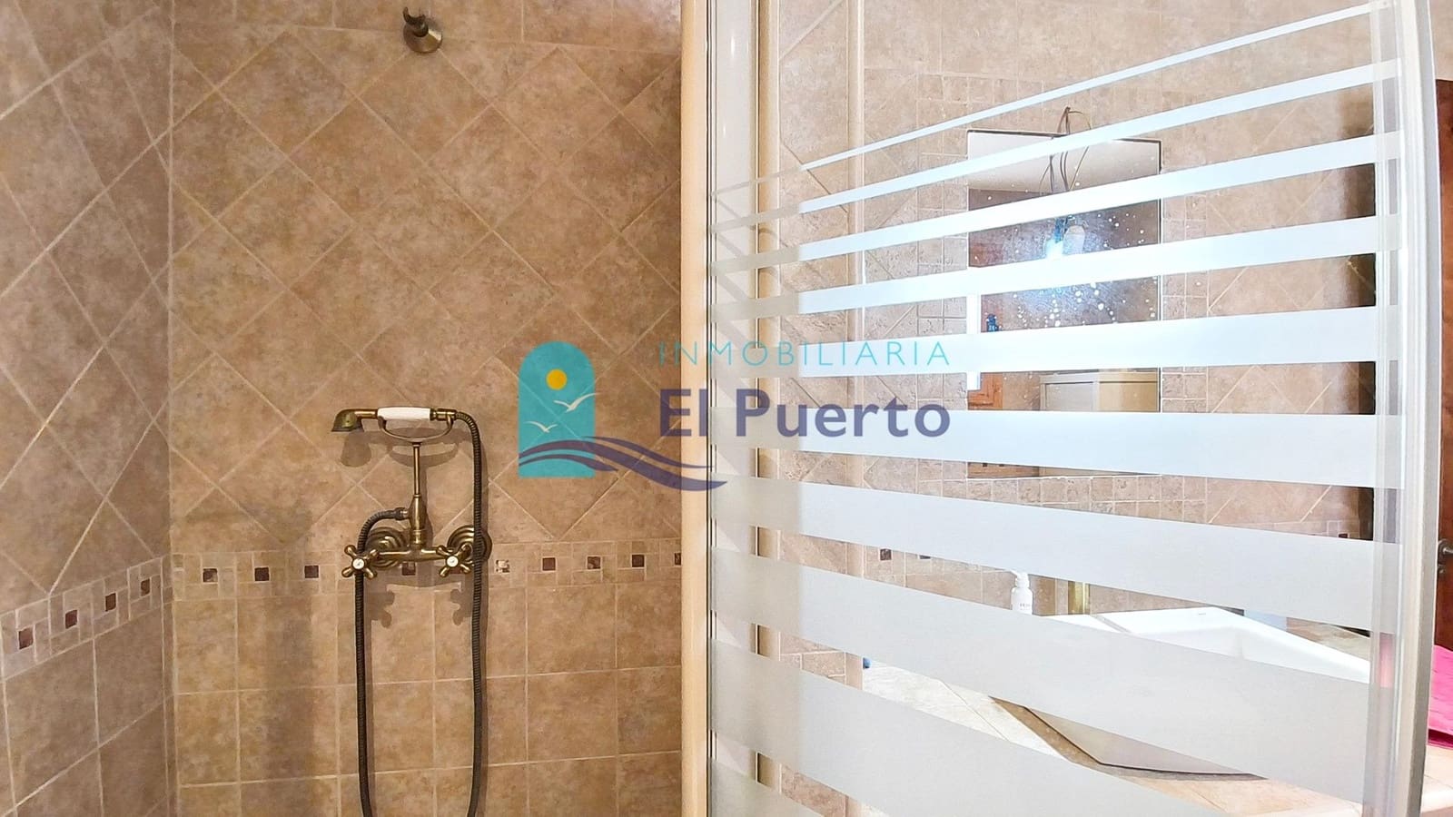 4 makuuhuone Huvila myytävänä paikassa Puerto de Mazarron mukana uima-altaan - 750 000 € (Ref: 9715002)