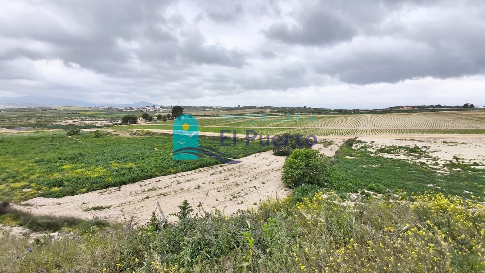 2 chambre Finca/Maison de Campagne à vendre à El Pareton avec piscine - 160 000 € (Ref: 9738656)