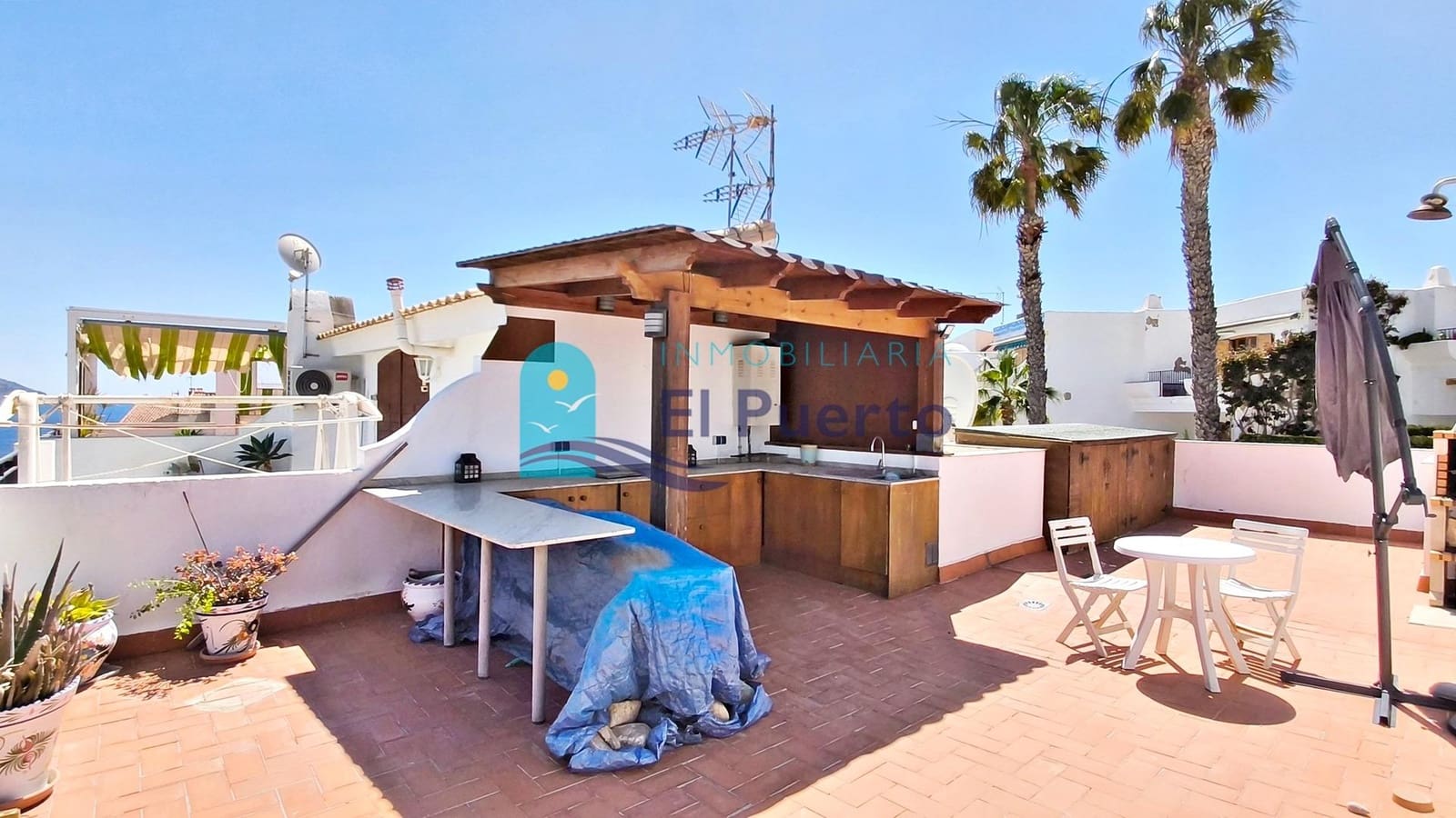 2 bedroom Penthouse for sale in Alamillo with pool - € 210,000 (Ref: 9759063)