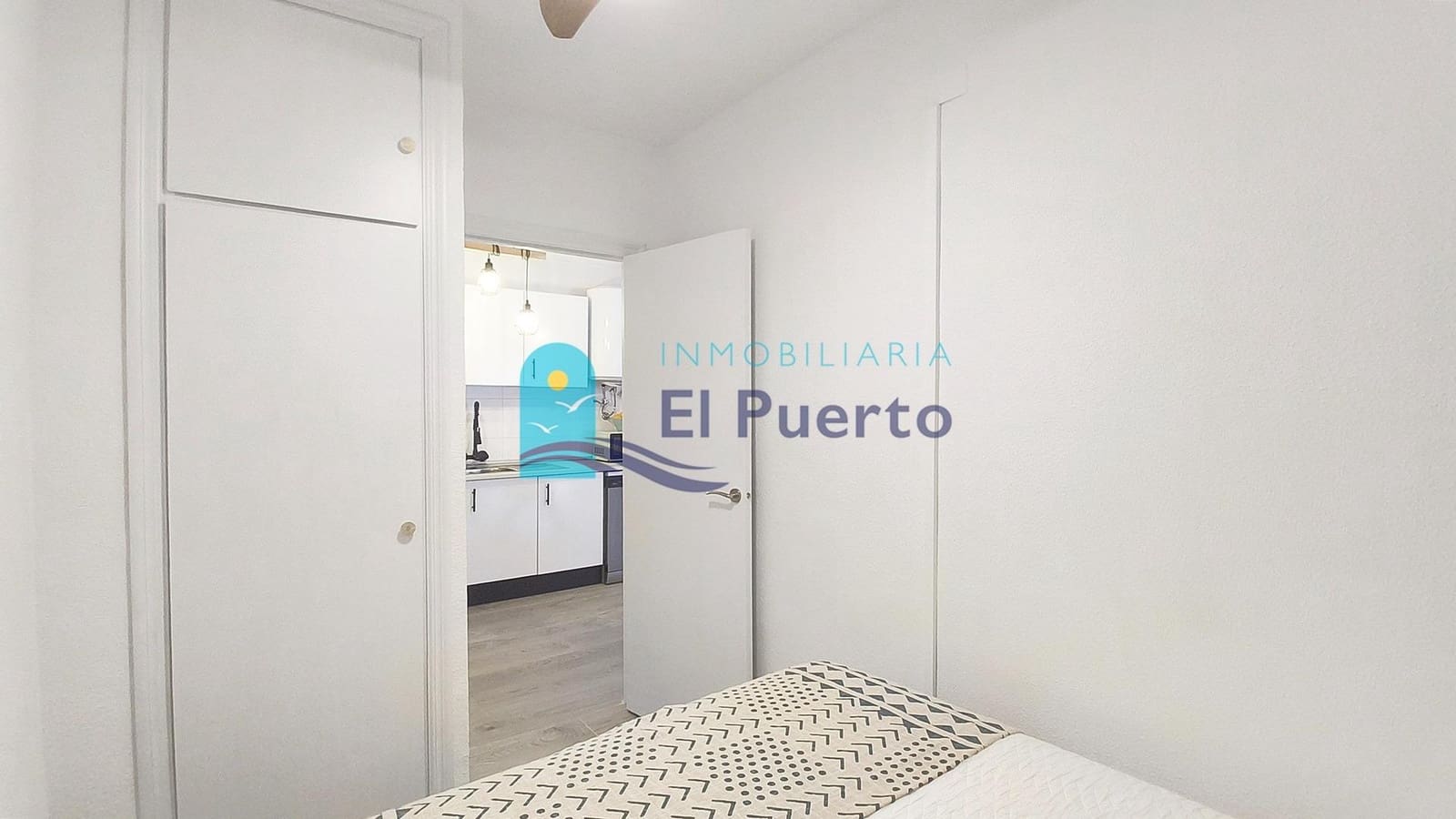 Ático de 2 habitaciones en Alamillo en venta con piscina - 216.900 € (Ref: 9770723)