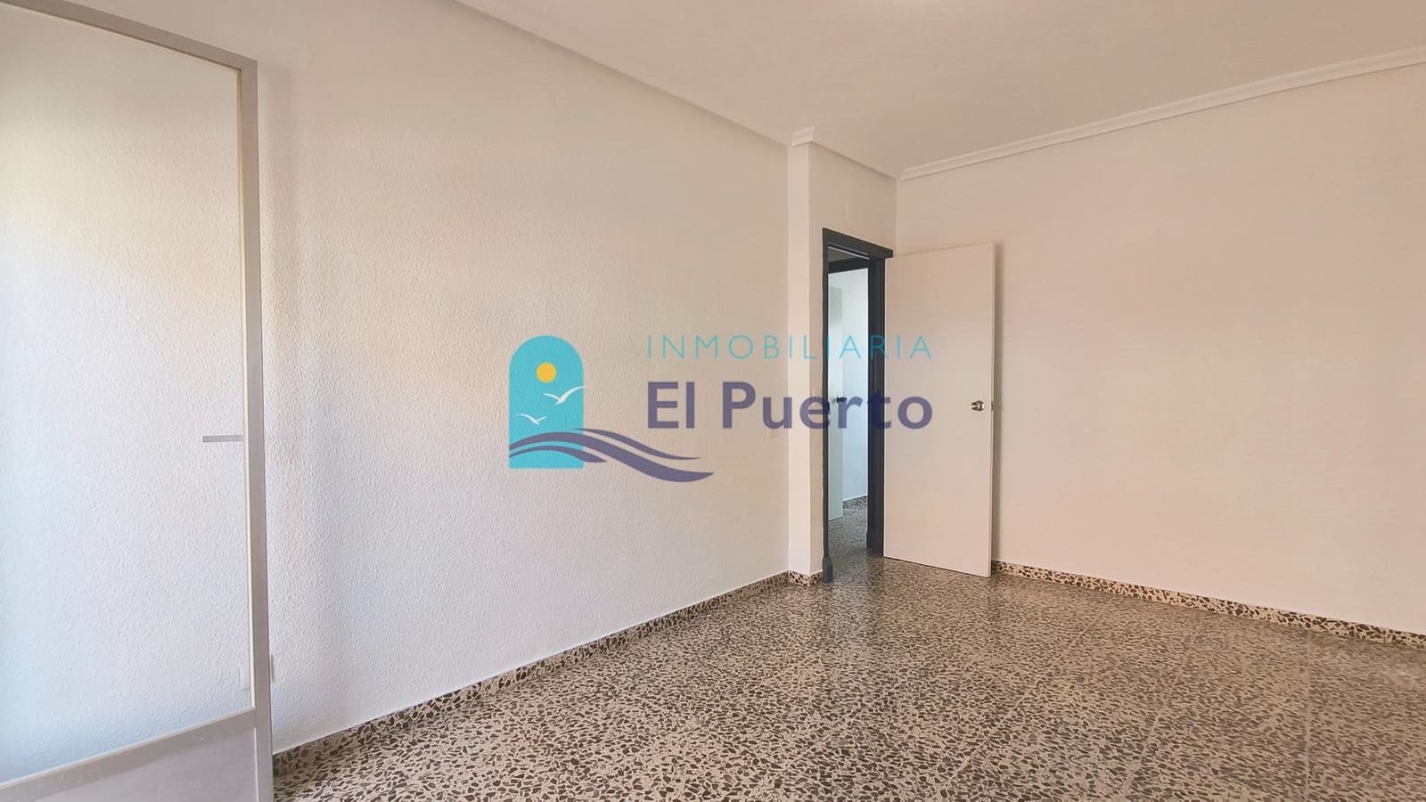 3 bedroom Flat for sale in Puerto de Mazarron - € 116,000 (Ref: 9825354)