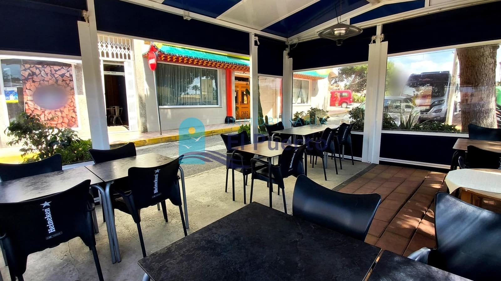 Commercieel te koop in Puerto de Mazarron - € 106.000 (Ref: 9831620)