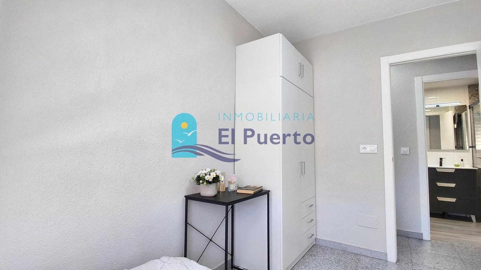 2 bedroom Apartment for sale in Puerto de Mazarron - € 124,900 (Ref: 9836396)