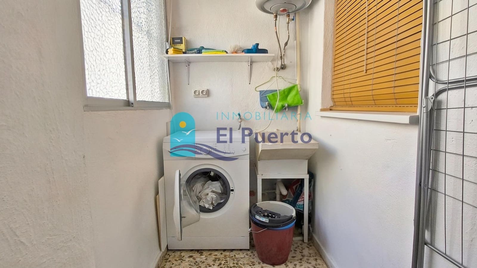 2 slaapkamer Appartement te koop in Puerto de Mazarron - € 94.900 (Ref: 9840381)