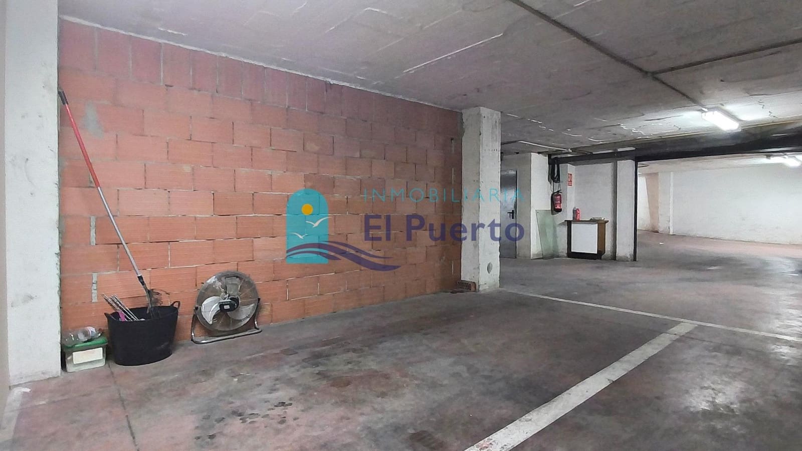 Garage à vendre à Puerto de Mazarron - 15 000 € (Ref: 9861939)