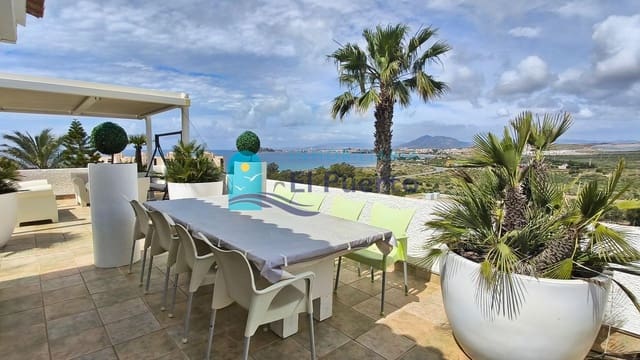 5 makuuhuone Huvila myytävänä paikassa Isla Plana, Cartagena mukana uima-altaan 
autotalli - 834 000 € (Ref: 9867093)