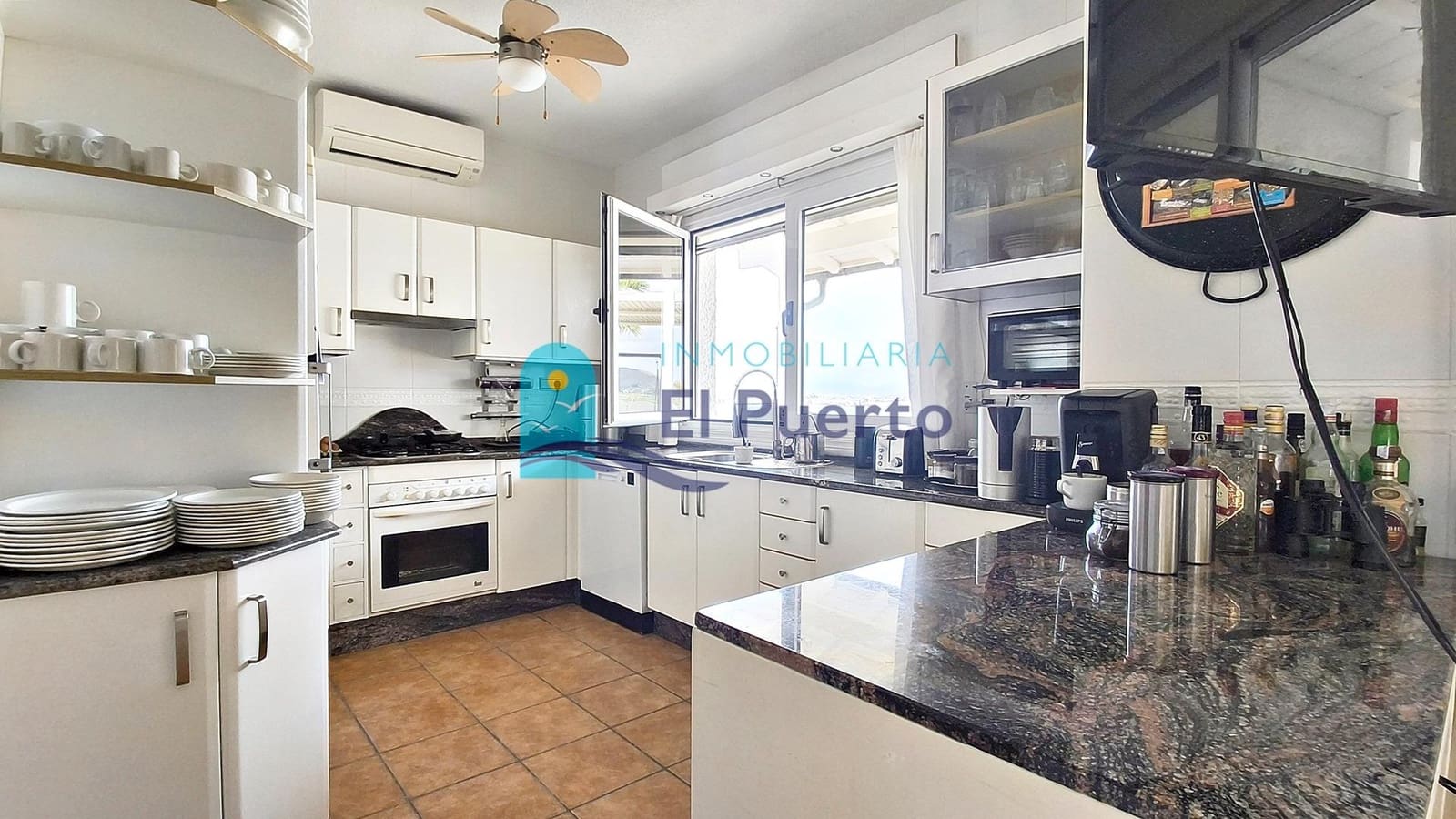 5 camera da letto Villa in vendita in Isla Plana con piscina garage - 834.000 € (Rif: 9867093)