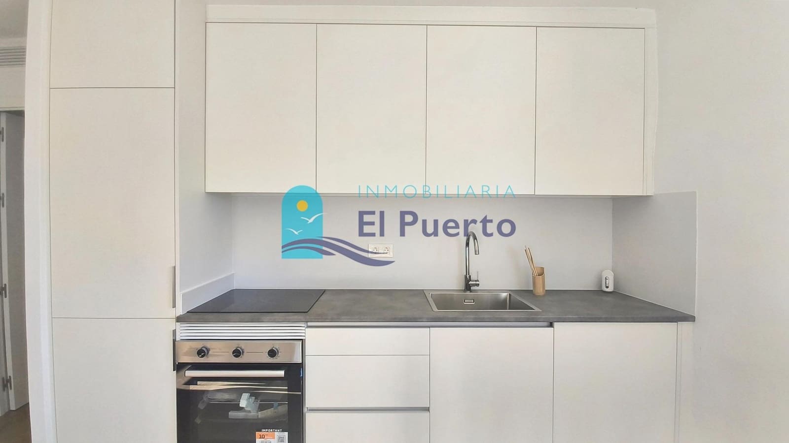 2 slaapkamer Appartement te koop in Puerto de Mazarron met zwembad - € 125.000 (Ref: 9868677)