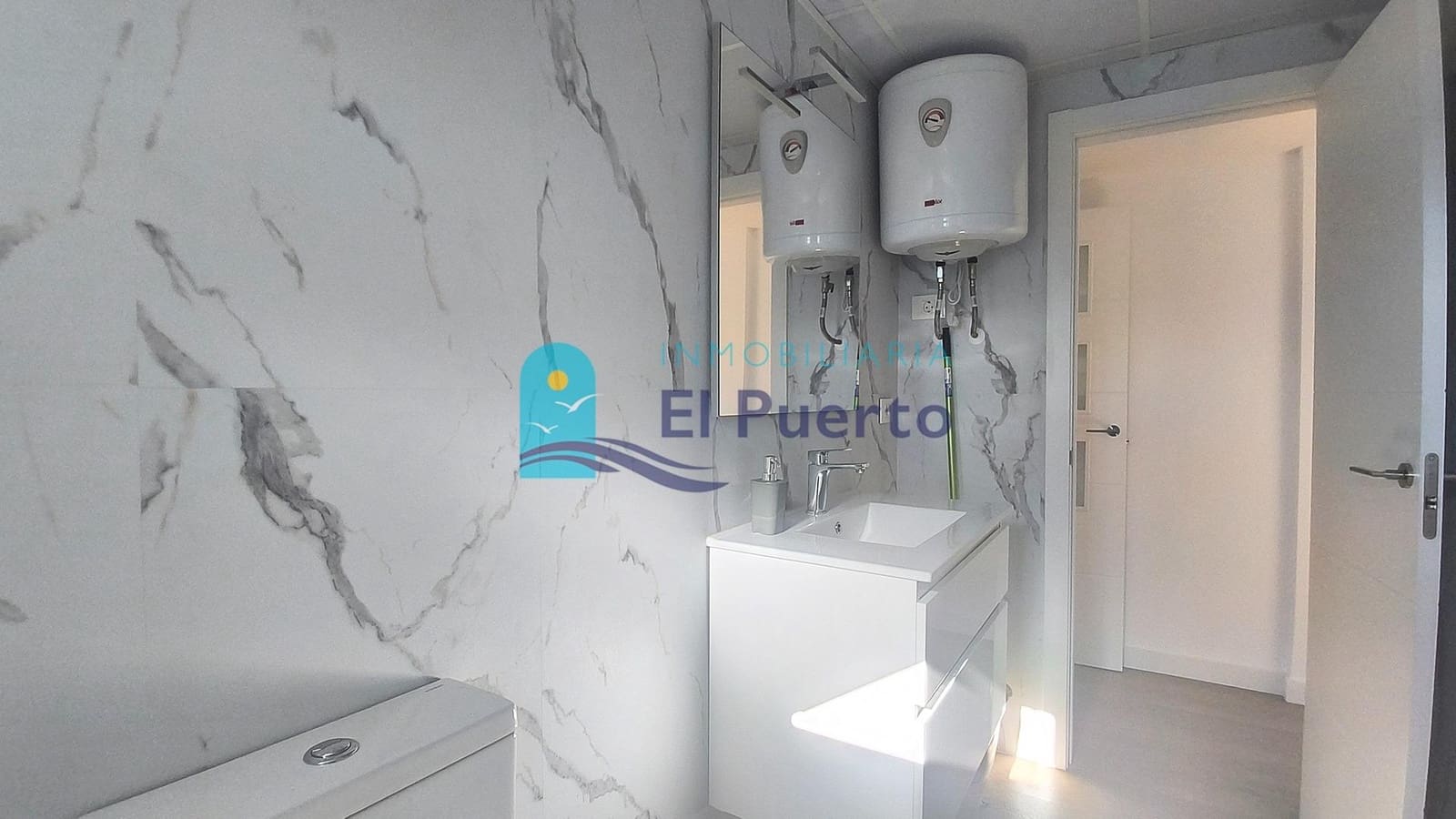 2 slaapkamer Appartement te koop in Puerto de Mazarron met zwembad - € 125.000 (Ref: 9868677)