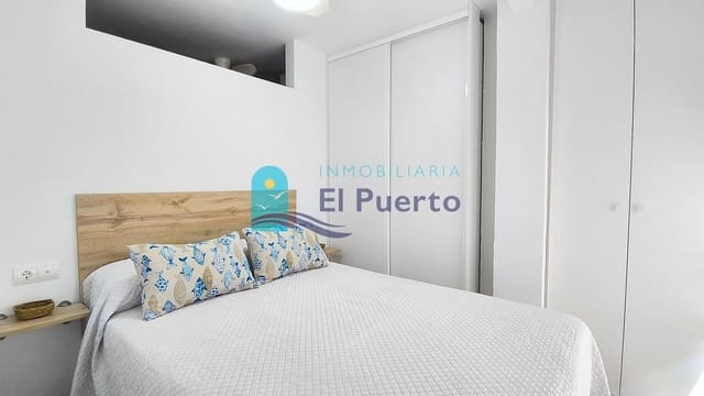 Apartamento de 2 habitaciones en Puerto de Mazarron, Mazarrón en venta - 69.900 € (Ref: 9873612)