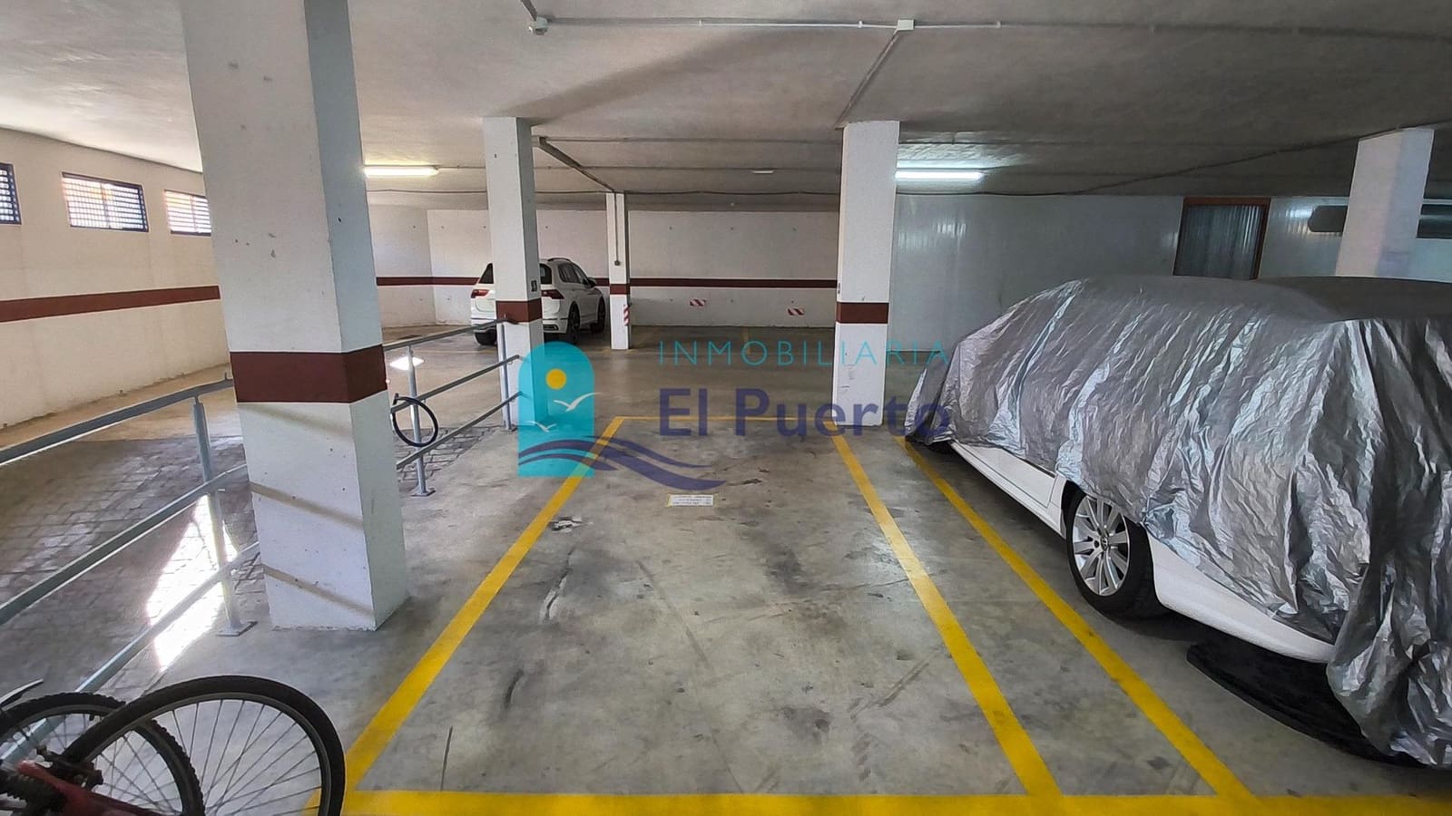 Garage te koop in Puerto de Mazarron - € 12.000 (Ref: 9949881)