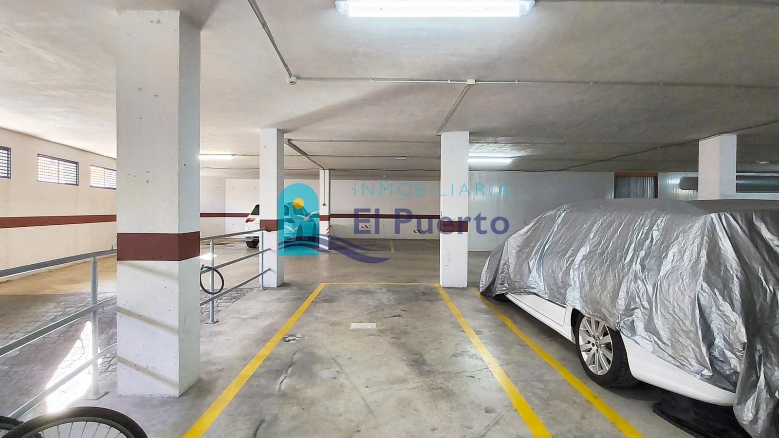 Garage te koop in Puerto de Mazarron - € 12.000 (Ref: 9949881)