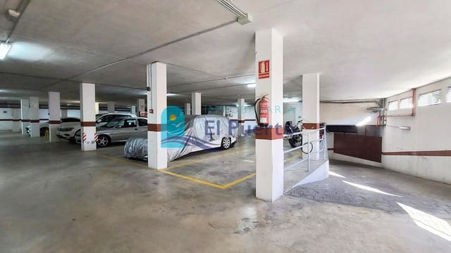 Garage til salg i Puerto de Mazarron, Mazarrón - € 12.000 (Ref: 9949881)