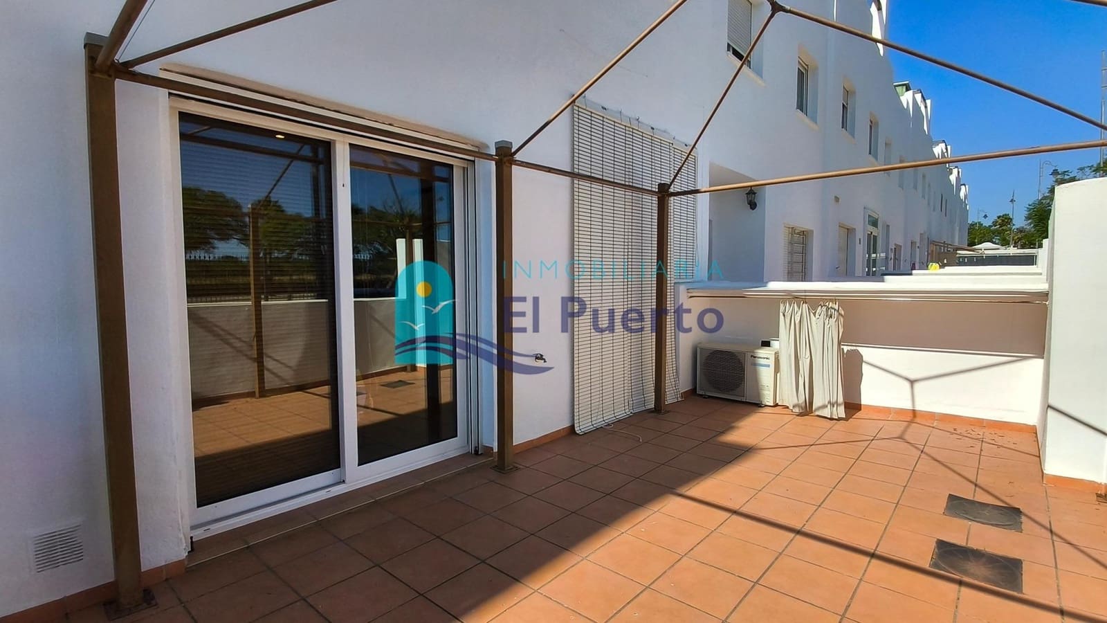 3 camera da letto Appartamento in vendita in Condado de Alhama con piscina - 133.000 € (Rif: 9952708)