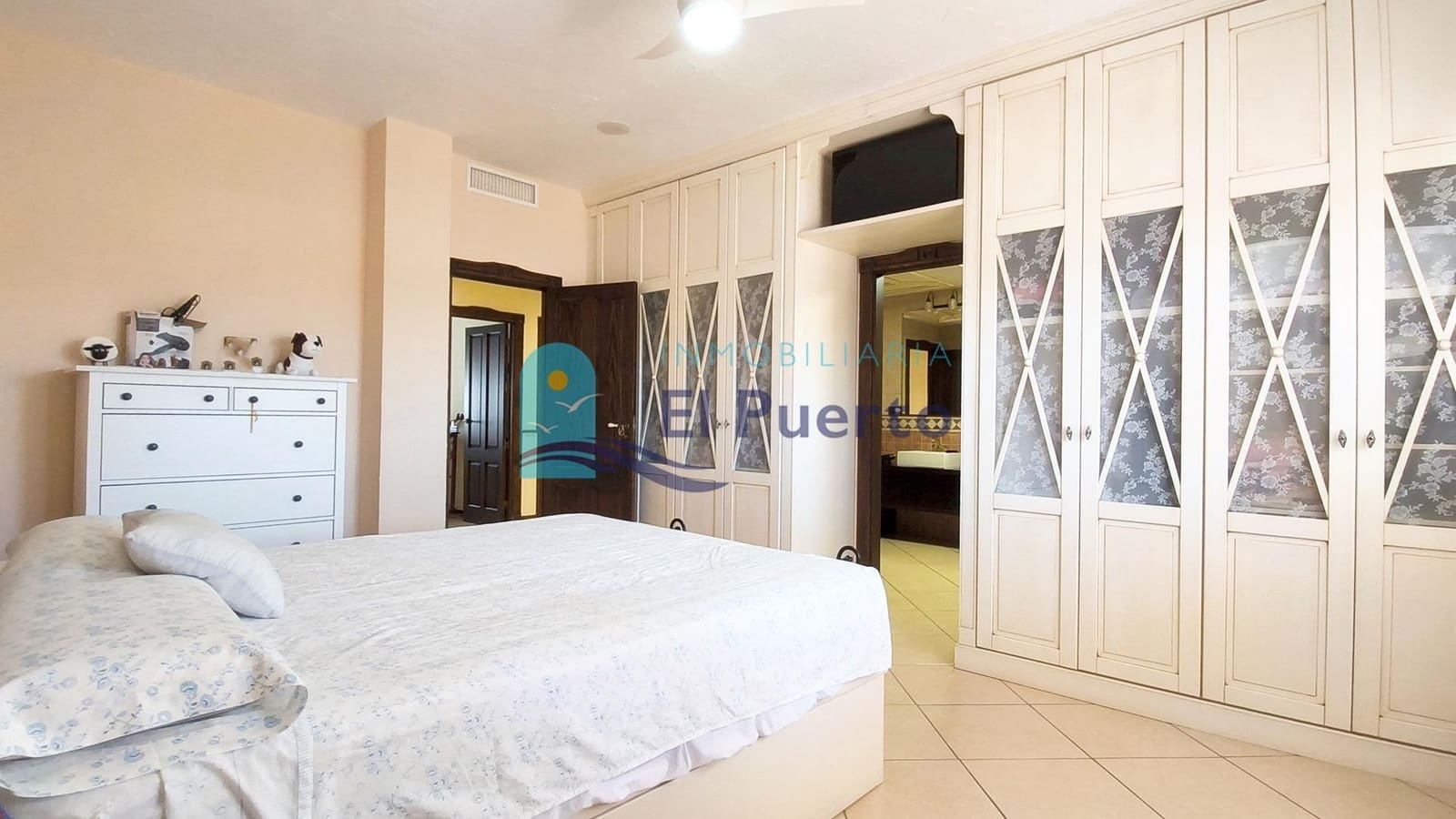 5 soveværelse Villa til salg i Los Canovas med swimmingpool garage - € 498.000 (Ref: 9954299)