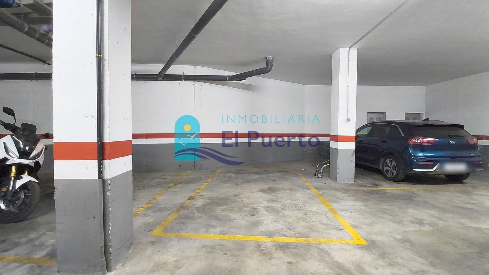 Garage til salg i Puerto de Mazarron - € 14.000 (Ref: 9975514)