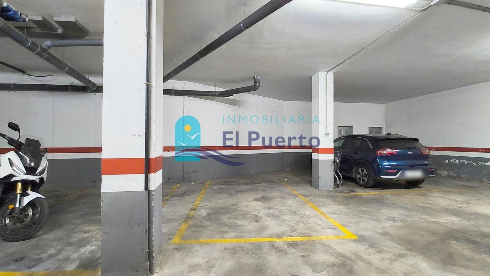 Garage til salg i Puerto de Mazarron - € 14.000 (Ref: 9975514)