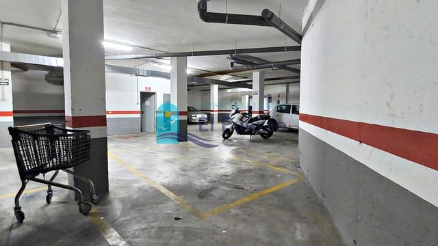 Garage til salg i Puerto de Mazarron, Mazarrón - € 14.000 (Ref: 9975514)