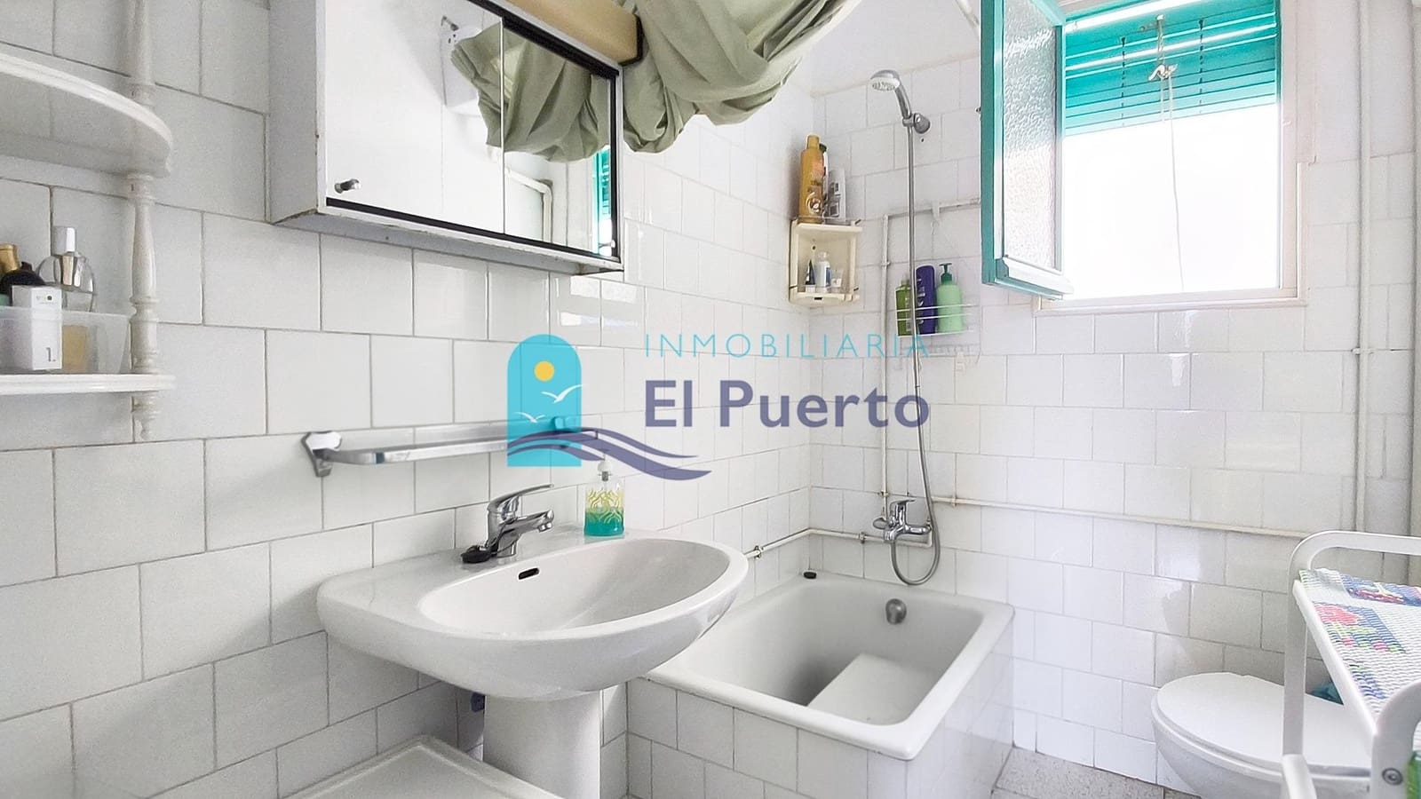Piso de 3 habitaciones en Puerto de Mazarron en venta con garaje - 150.000 € (Ref: 9994322)