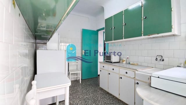 Piso de 3 habitaciones en Puerto de Mazarron, Mazarrón en venta con garaje - 150.000 € (Ref: 9994322)
