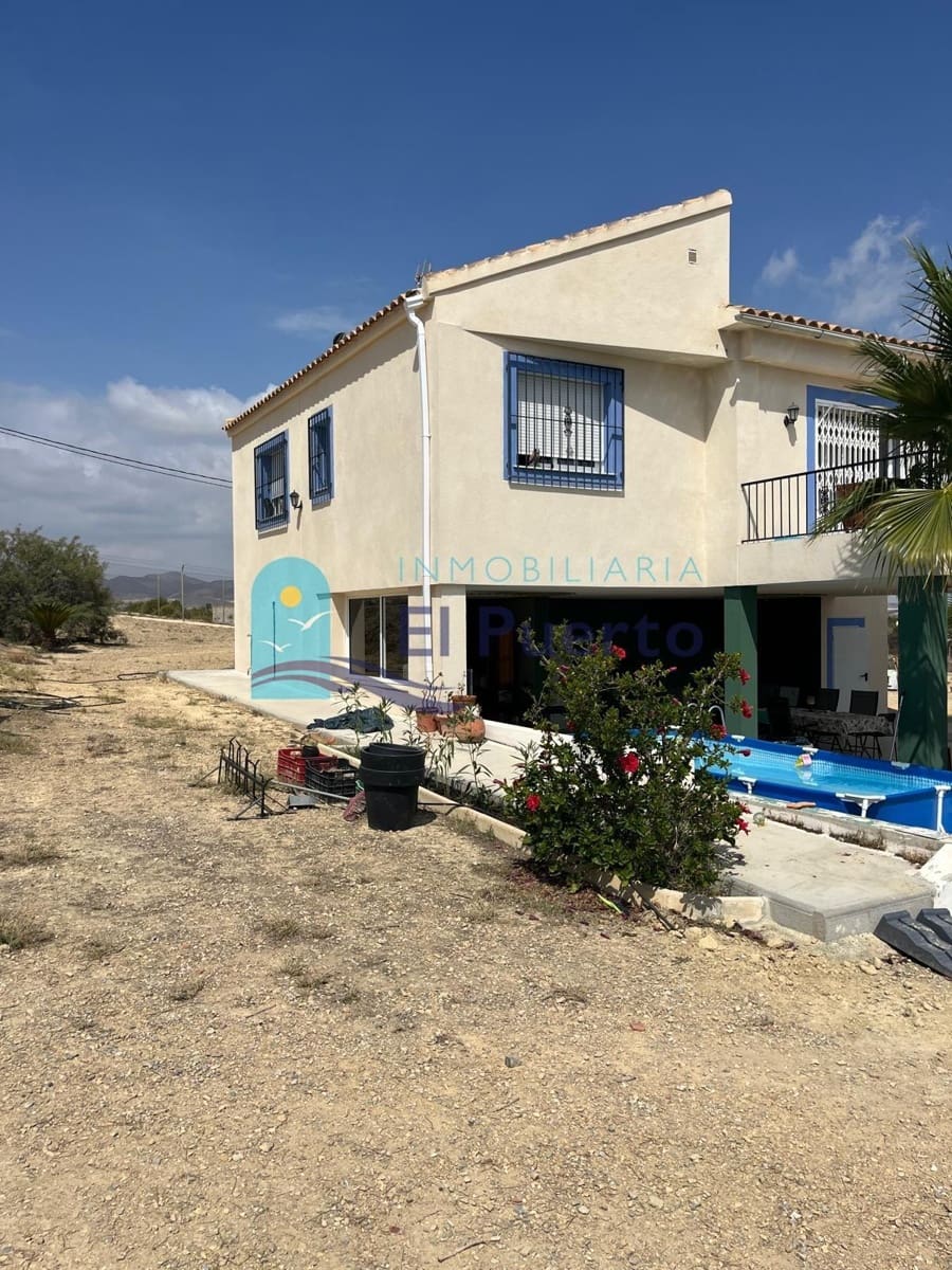 3 sovrum Finca/Hus på landet till salu i Leiva med garage - 319 000 € (Ref: 9999980)