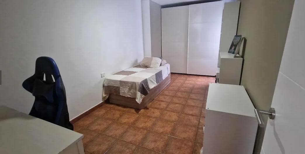 3 slaapkamer Flat te koop in El Medano met garage - € 349.000 (Ref: 9420104)