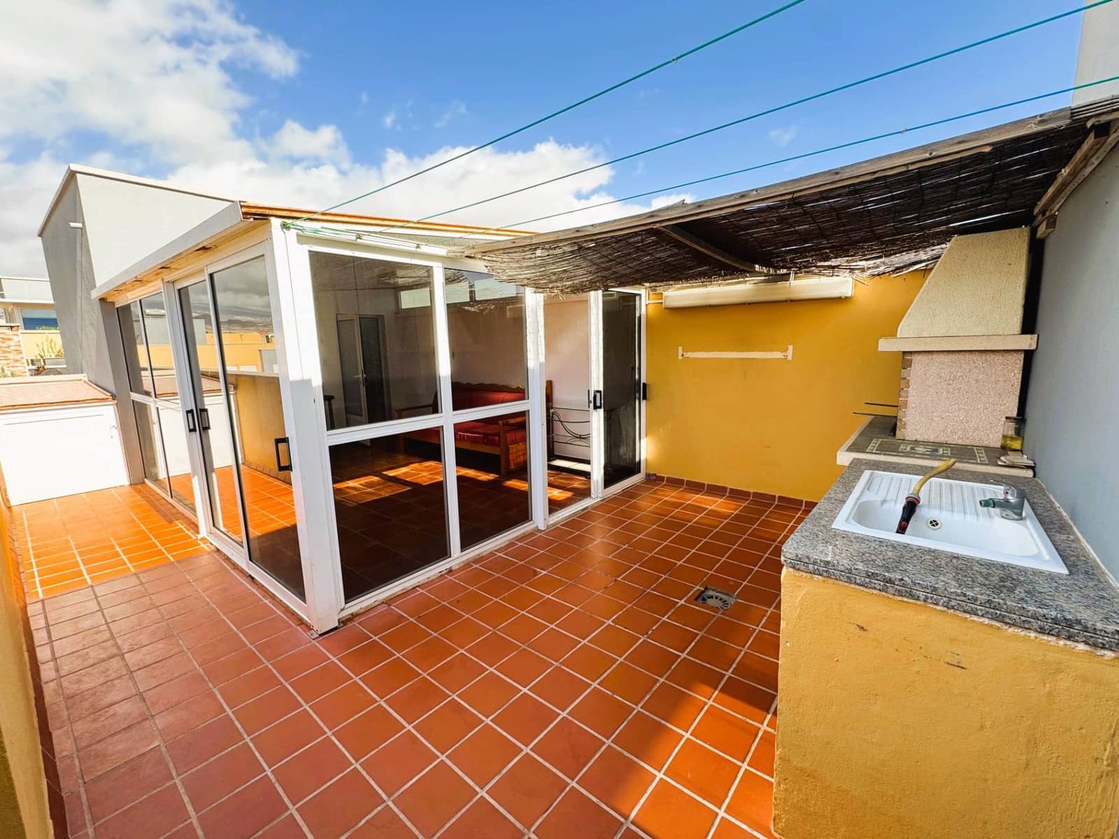 2 sypialnia Apartament na sprzedaż w El Medano z basenem - 315 000 € (Ref: 9420106)