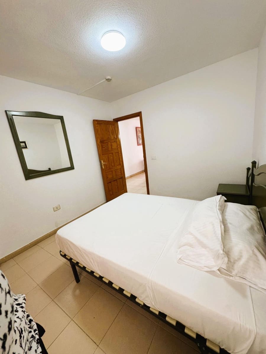 1 bedroom Flat for sale in Arona with pool - € 170,000 (Ref: 9420112)