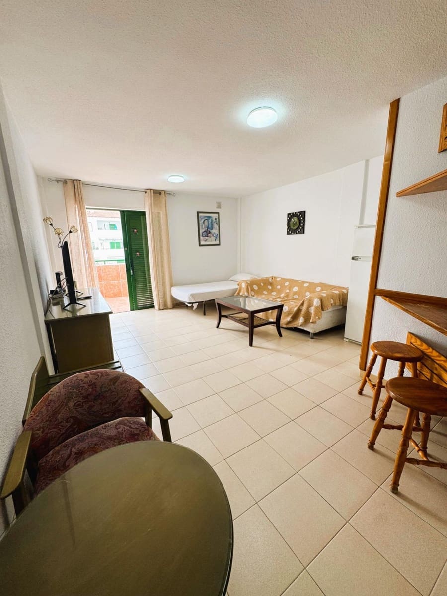 1 bedroom Flat for sale in Arona with pool - € 170,000 (Ref: 9420112)