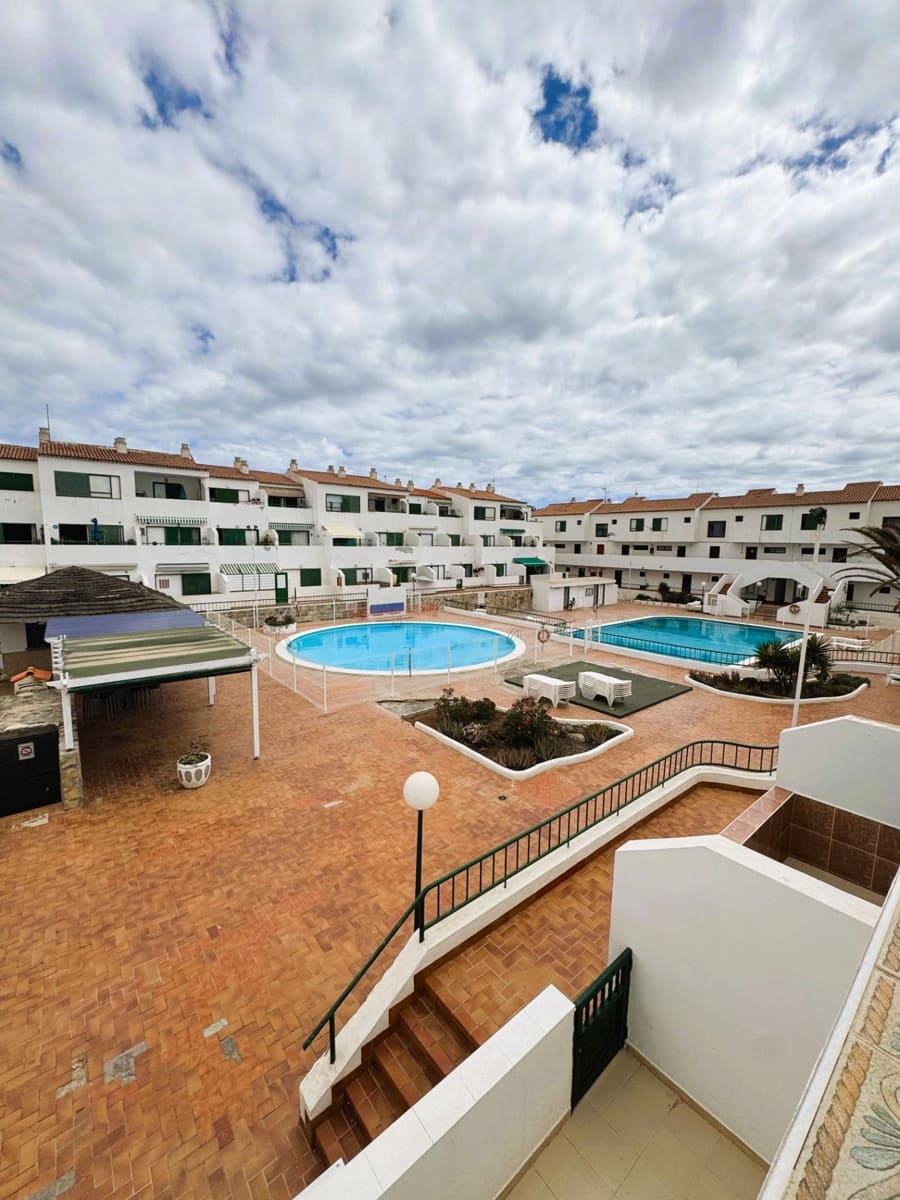 1 bedroom Flat for sale in Arona with pool - € 170,000 (Ref: 9420112)