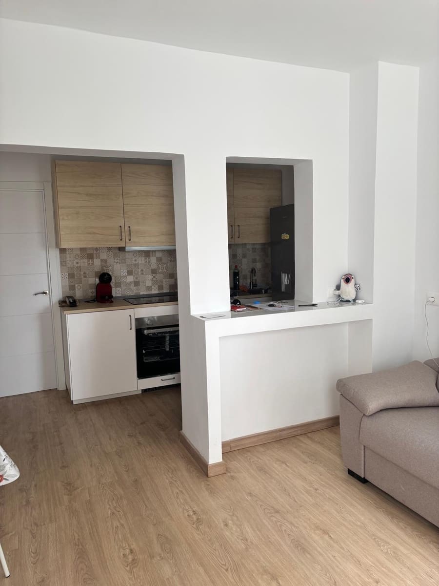 2 bedroom Flat for sale in Arona with pool - € 210,000 (Ref: 9420119)