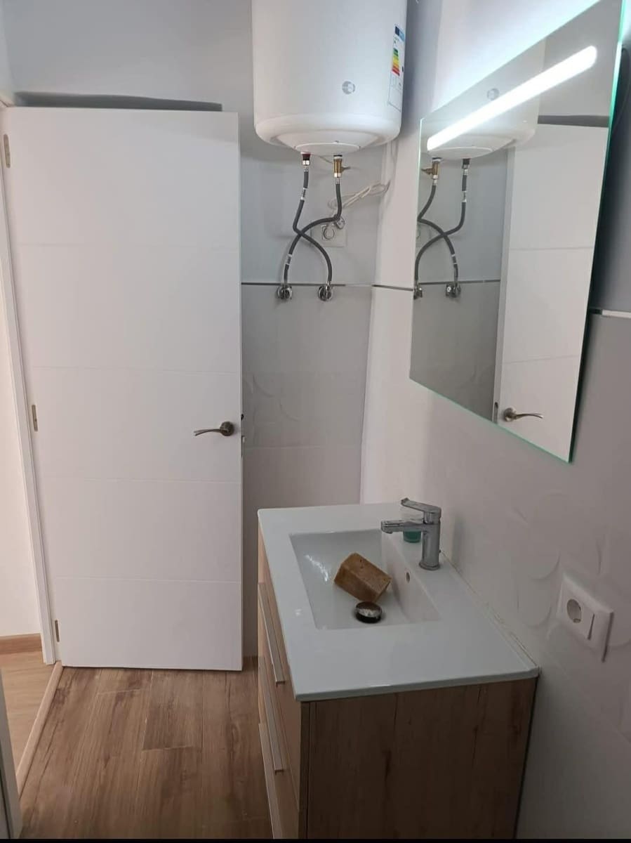 2 bedroom Flat for sale in Arona with pool - € 210,000 (Ref: 9420119)