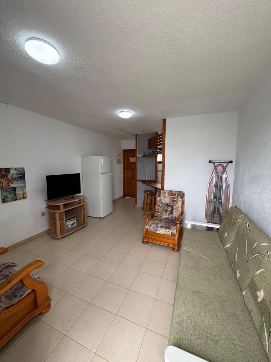 2 bedroom Apartment for sale in Arona with pool - € 210,000 (Ref: 9420120)