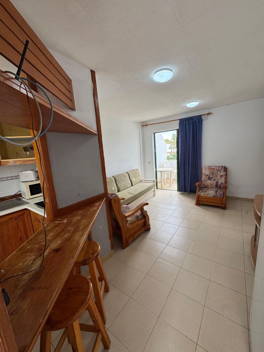 2 bedroom Apartment for sale in Arona with pool - € 210,000 (Ref: 9420120)