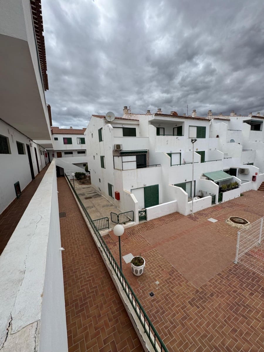 2 bedroom Apartment for sale in Arona with pool - € 210,000 (Ref: 9420120)
