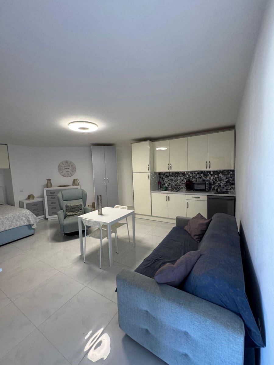 Studio til salgs i Costa Adeje med svømmebasseng - € 185 000 (Ref: 9437607)