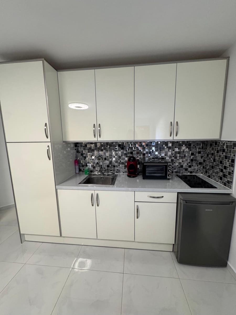 Studio til salgs i Costa Adeje med svømmebasseng - € 185 000 (Ref: 9437607)