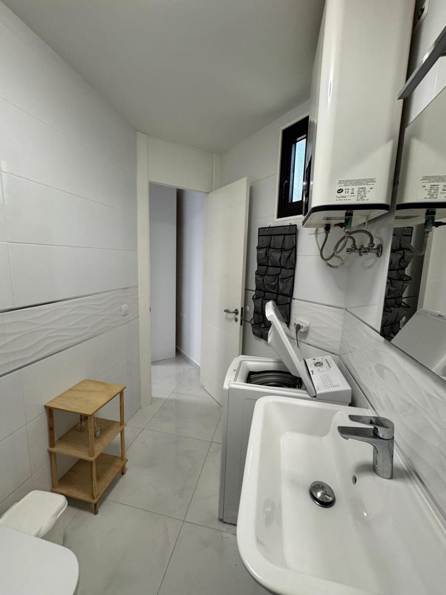 Studio til salgs i Costa Adeje med svømmebasseng - € 185 000 (Ref: 9437607)