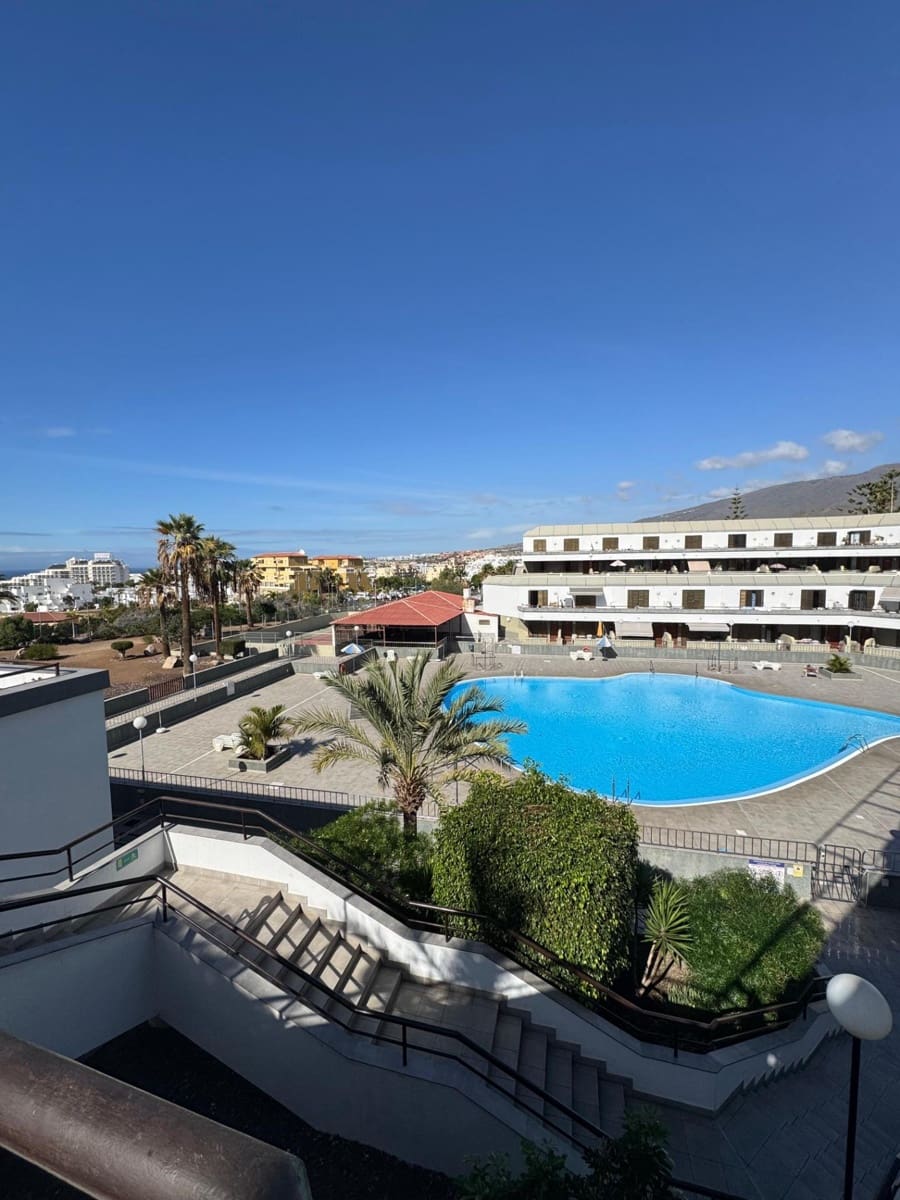 Studio til salgs i Costa Adeje med svømmebasseng - € 185 000 (Ref: 9437607)