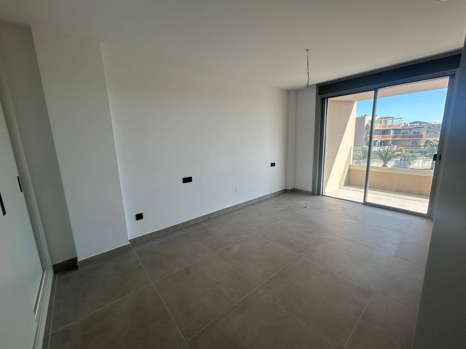 2 slaapkamer Flat te koop in La Tejita met zwembad garage - € 620.000 (Ref: 9452294)