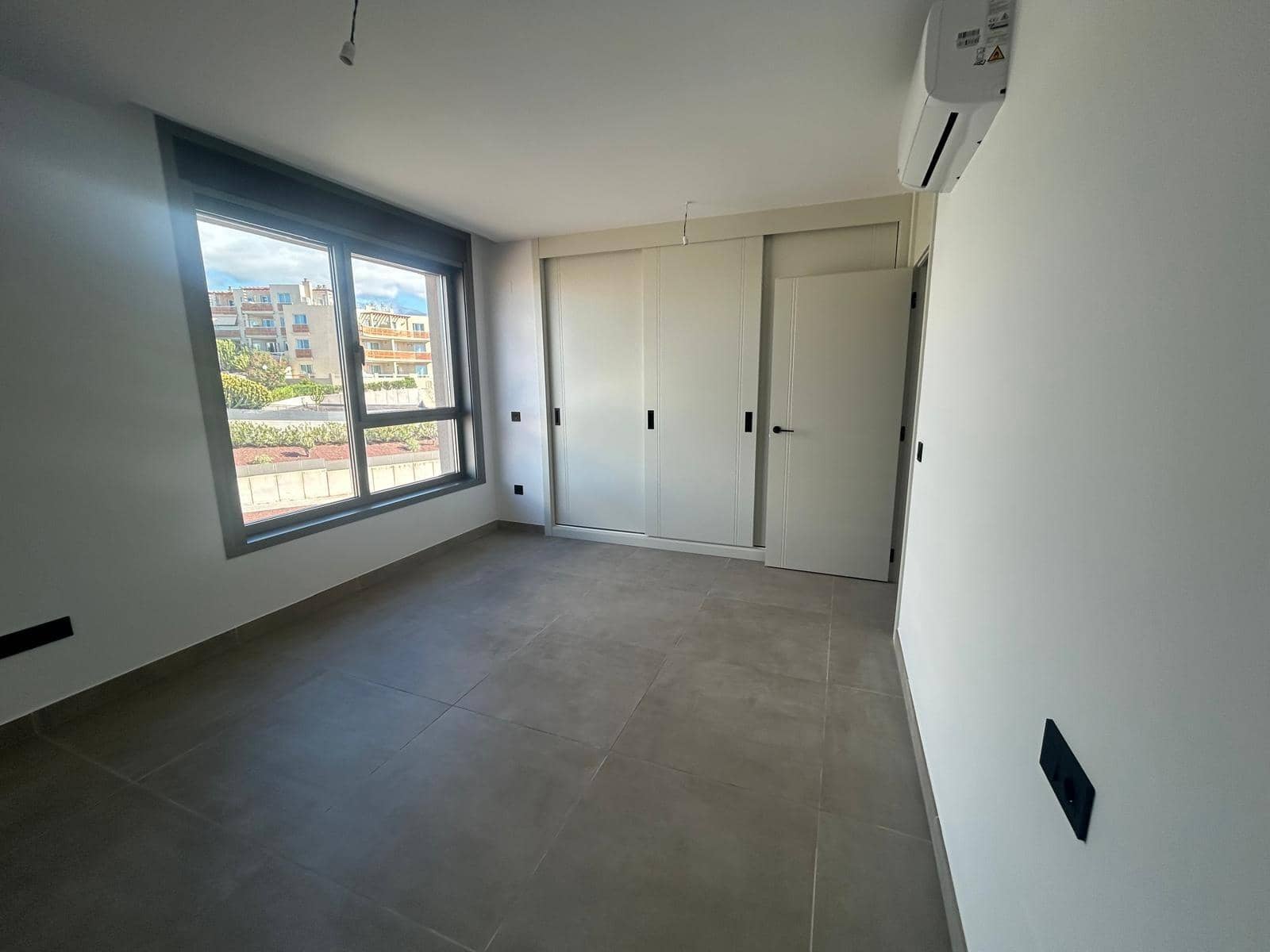 2 slaapkamer Flat te koop in La Tejita met zwembad garage - € 620.000 (Ref: 9452294)