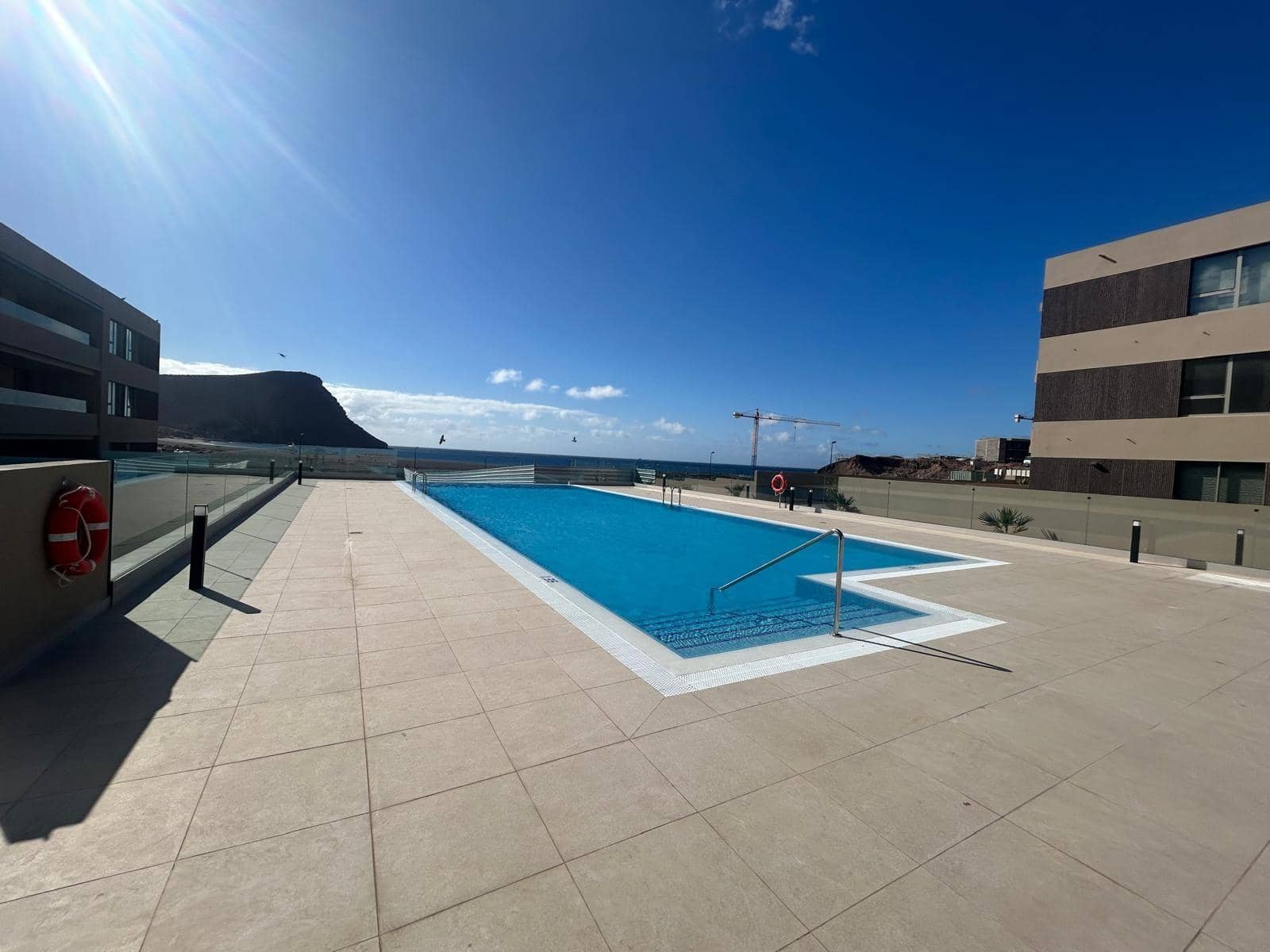 2 slaapkamer Flat te koop in La Tejita met zwembad garage - € 620.000 (Ref: 9452294)